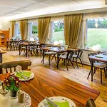 Hotel Hirsch 3*