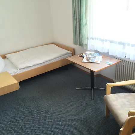 Hotel Hirsch 3*