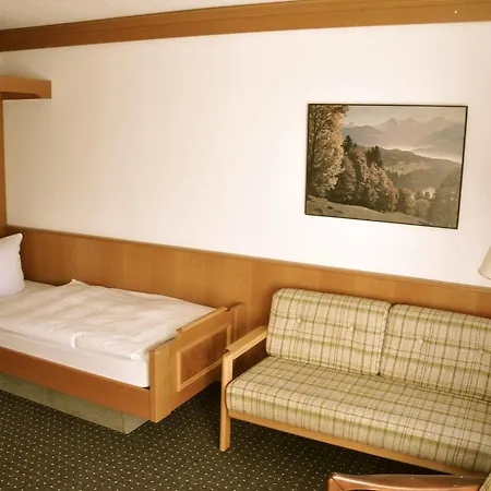 Hirsch Hotell