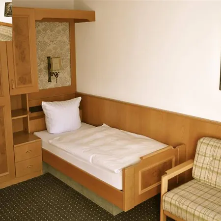 Hirsch Hotell